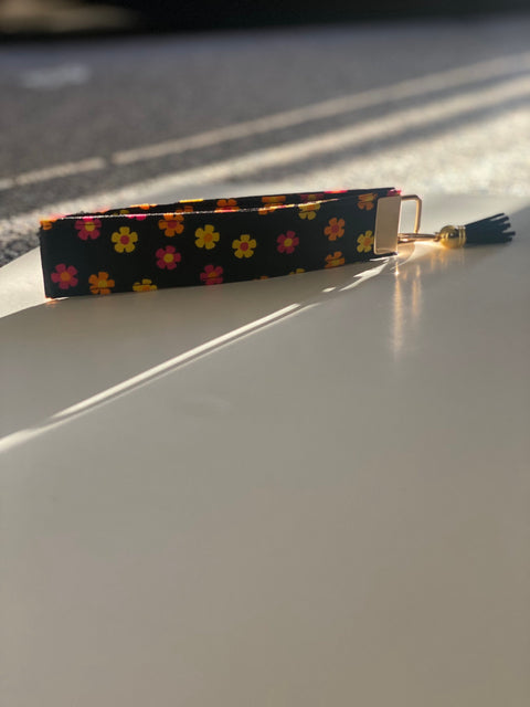 Handmade Wristlet Keychain- Small Flowers