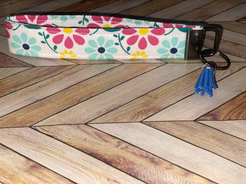 Handmade Wristlet Keychain- Flowers