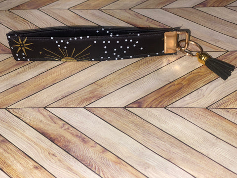 Wristlet keychain