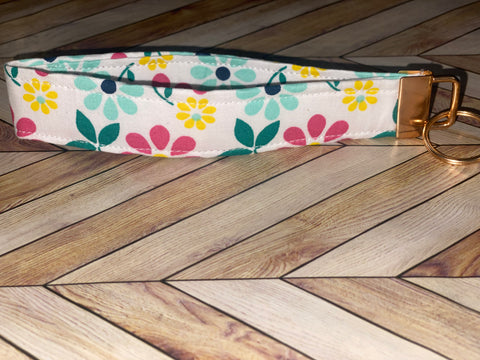 Wristlet Keychain- Flower